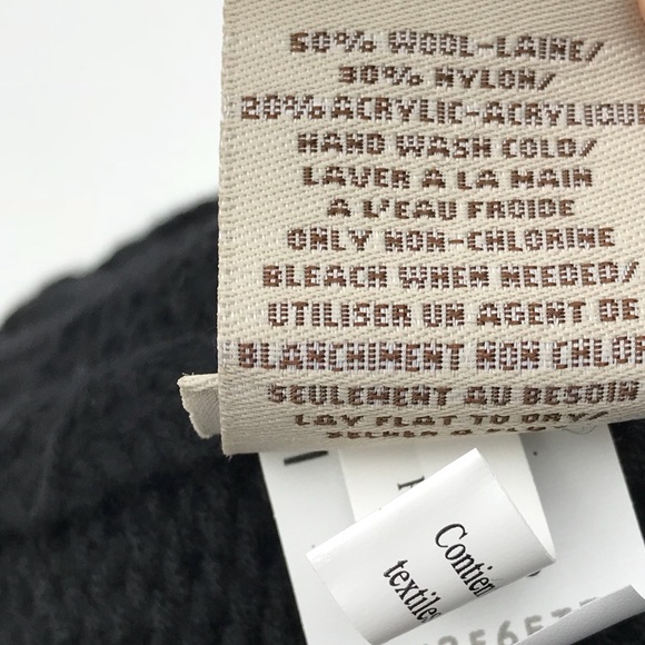 Ugg black knit Pom Pom Beanie - Picture 7 of 8